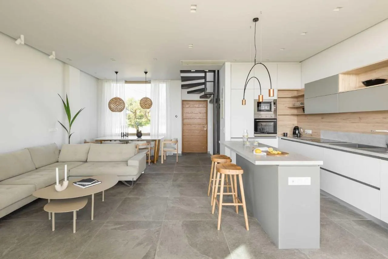 Luria Homes Λαγόμανδρα